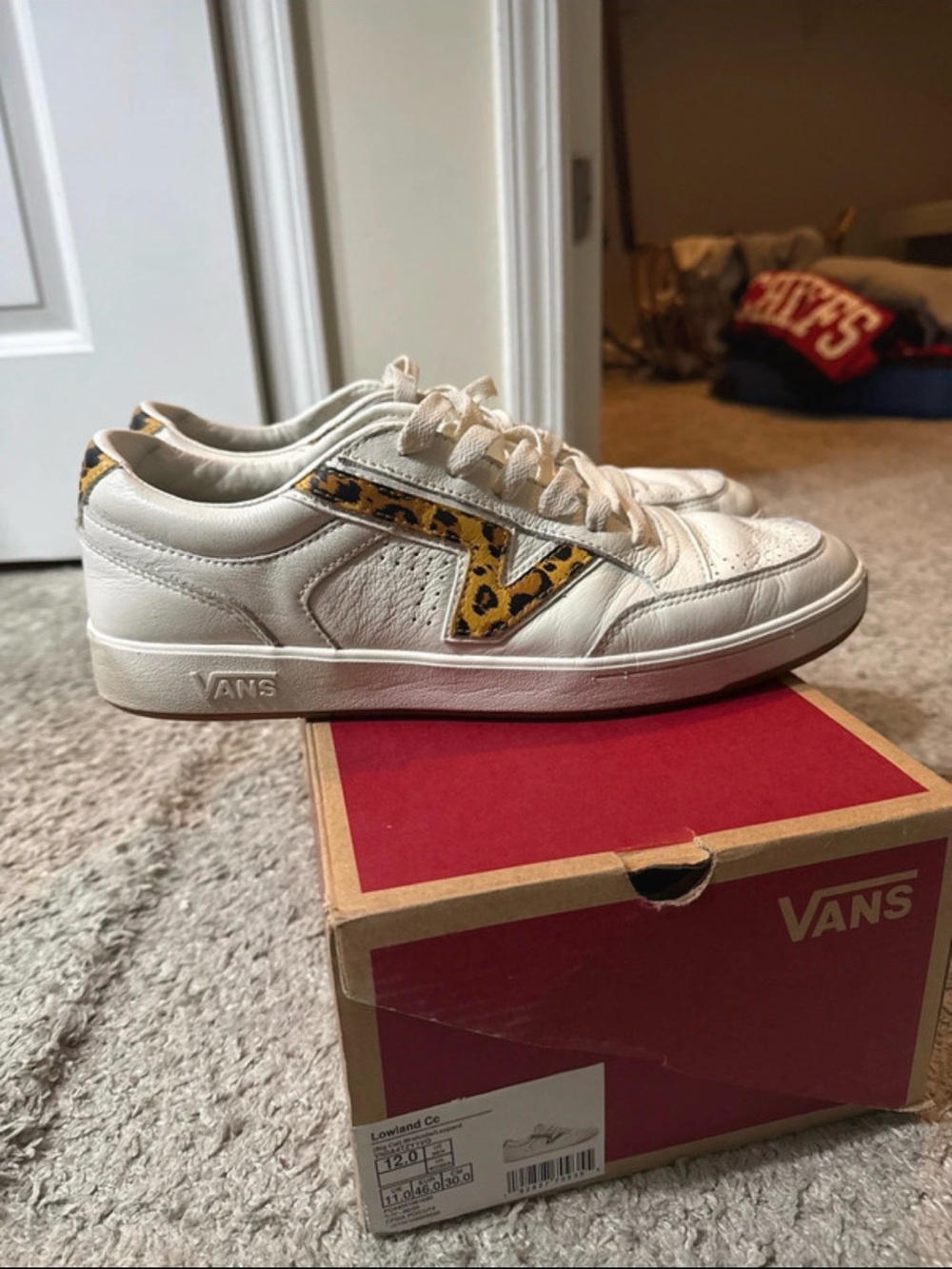 Vans Men's White Leather Sneakers with Yellow Leopard V-Stripe